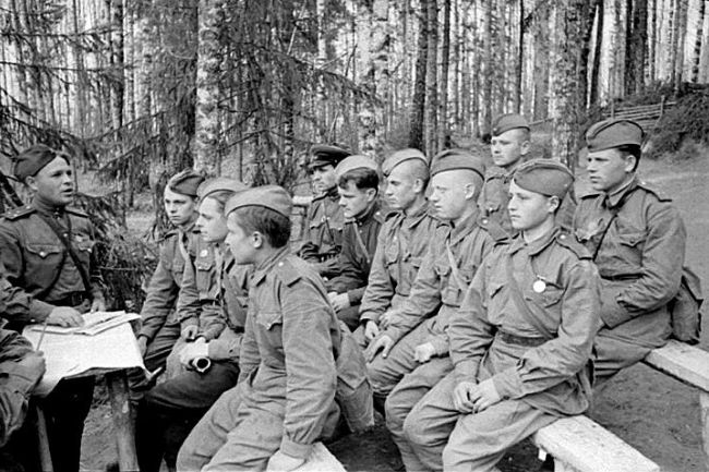 Молодые солдаты, 1941 год