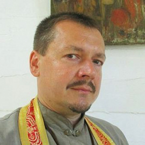 Священник Александр Домбровский